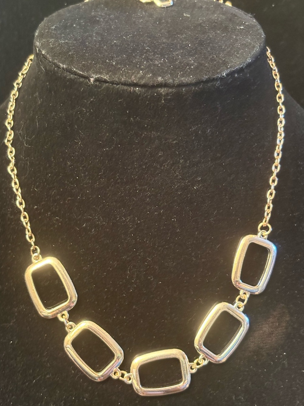 Polished Gold Open-Link Rectangle Necklace - Women Jewelry